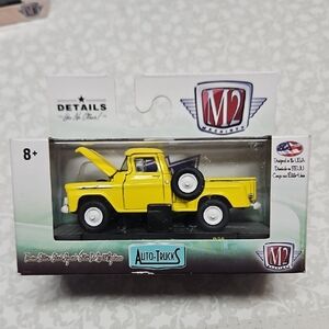 M2 Machines 1958 Chevrolet Apache Step Side Premium Die-cast Pick-up R38 16-22